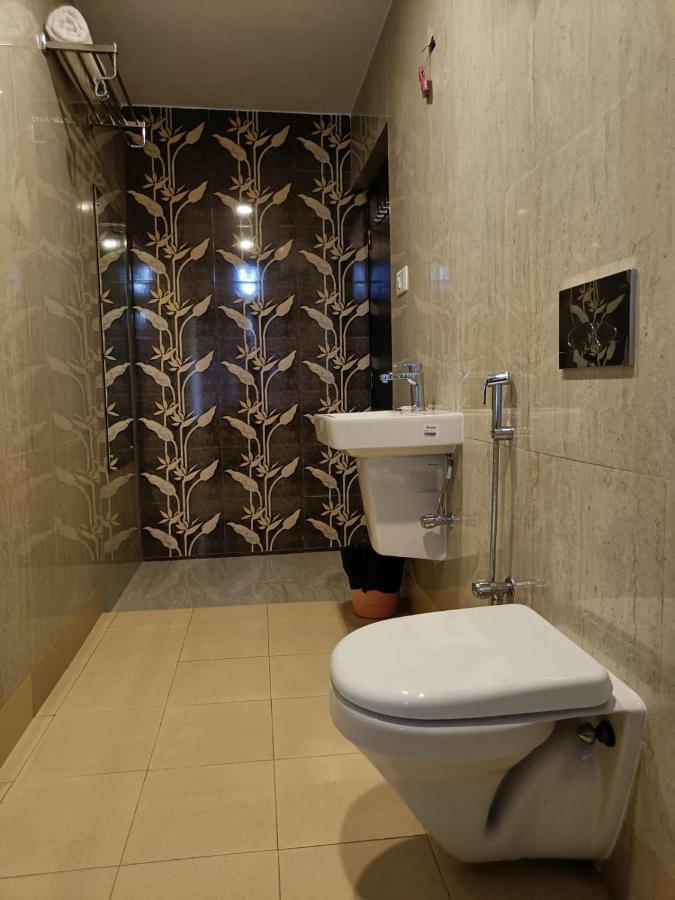 Sheldon Inn Kolkata Luaran gambar