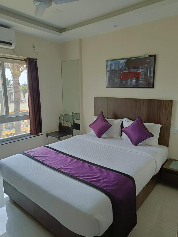 Sheldon Inn Kolkata Luaran gambar