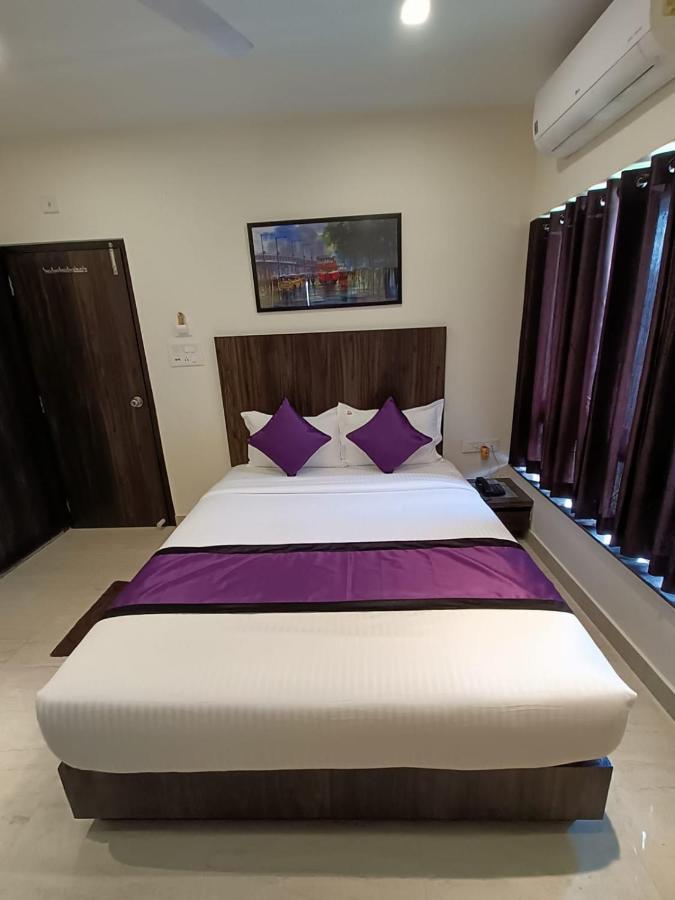 Sheldon Inn Kolkata Luaran gambar